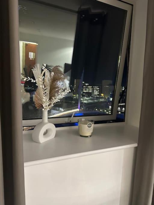 מנצ'סטר Mediacity Studio Apartment Salford-Quays מראה חיצוני תמונה