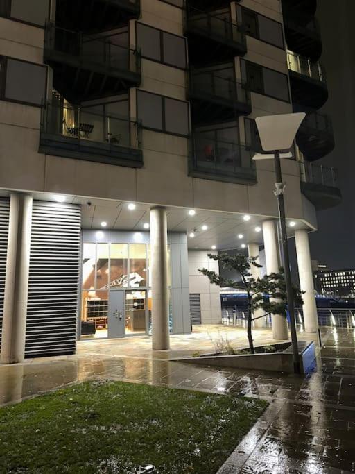 מנצ'סטר Mediacity Studio Apartment Salford-Quays מראה חיצוני תמונה