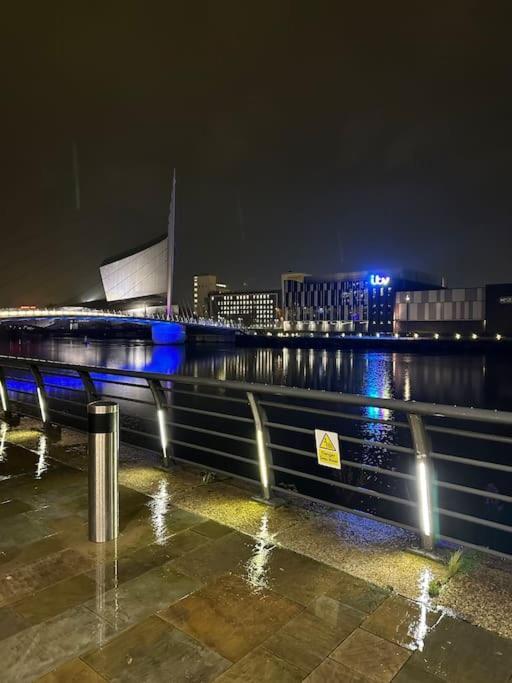 מנצ'סטר Mediacity Studio Apartment Salford-Quays מראה חיצוני תמונה