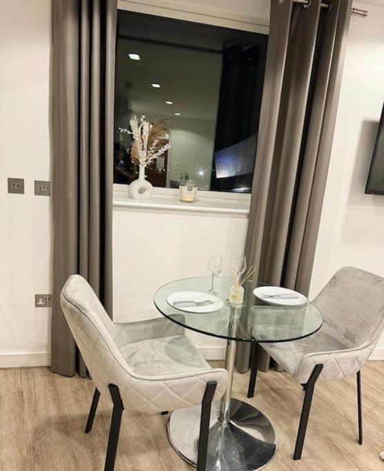 מנצ'סטר Mediacity Studio Apartment Salford-Quays מראה חיצוני תמונה